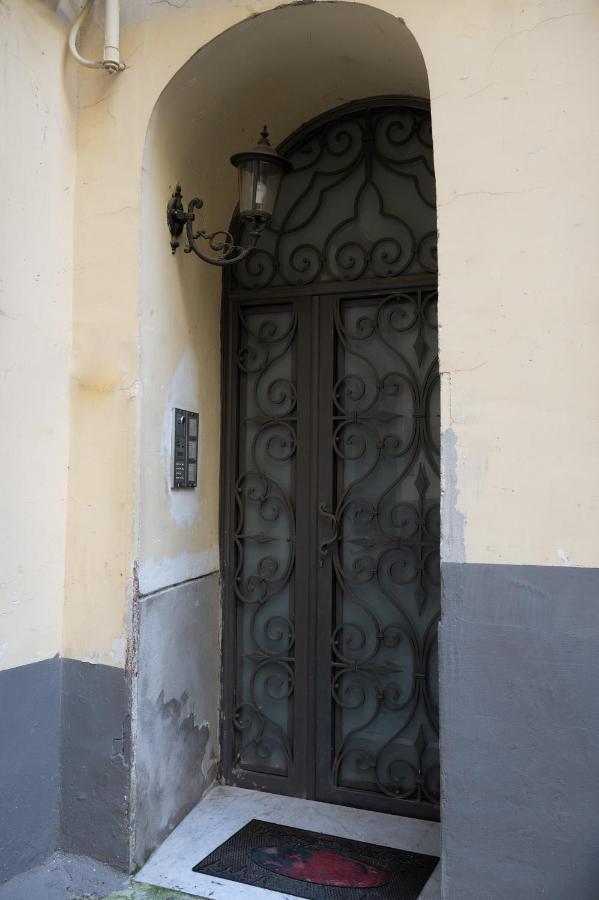 Отель Bernini House Неаполь Экстерьер фото